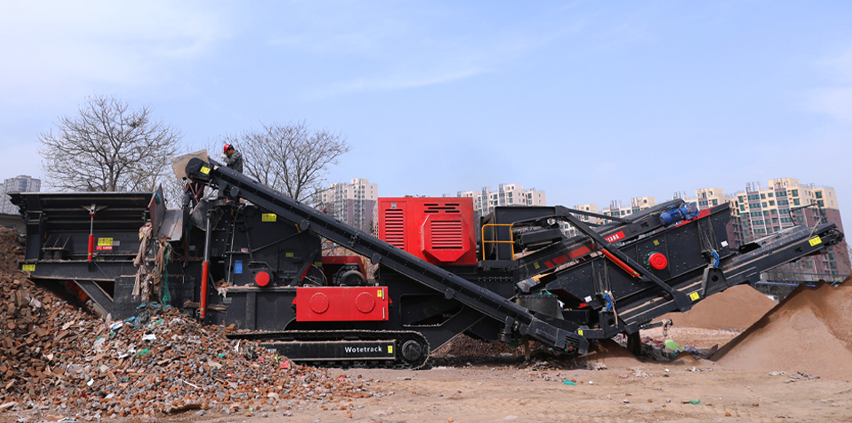 履带式移动破碎站配图