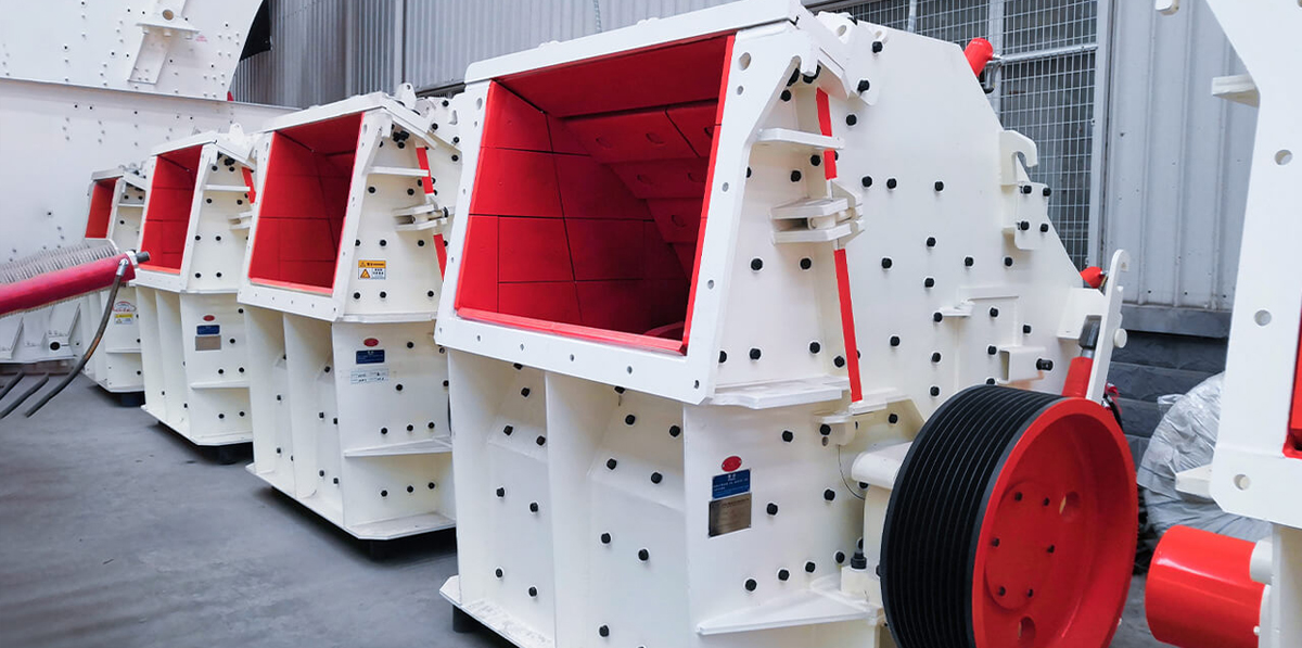 CI反击式破碎机配图