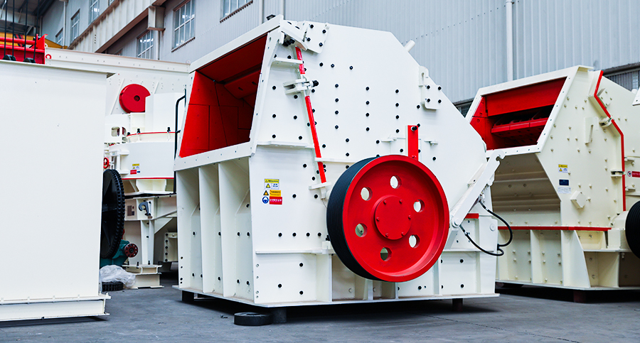 CI反击式破碎机配图